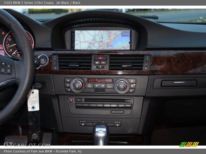 Jet Black / Black 2009 BMW 3 Series 328xi Coupe