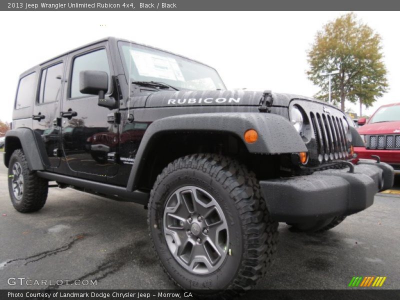 Front 3/4 View of 2013 Wrangler Unlimited Rubicon 4x4