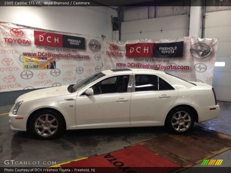 White Diamond / Cashmere 2005 Cadillac STS V6