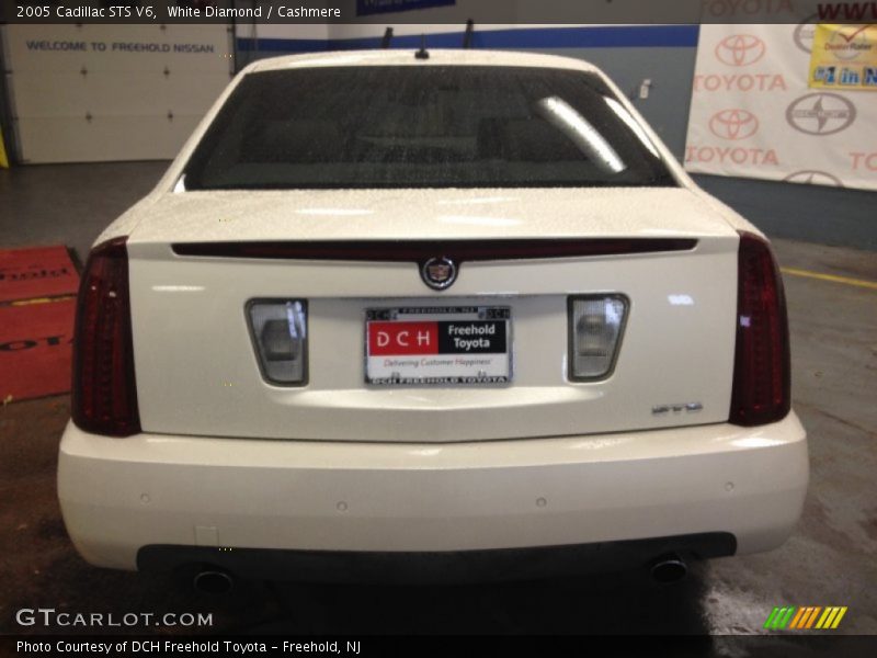 White Diamond / Cashmere 2005 Cadillac STS V6