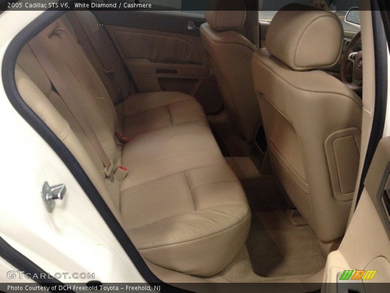 White Diamond / Cashmere 2005 Cadillac STS V6
