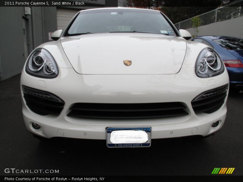 Sand White / Black 2011 Porsche Cayenne S