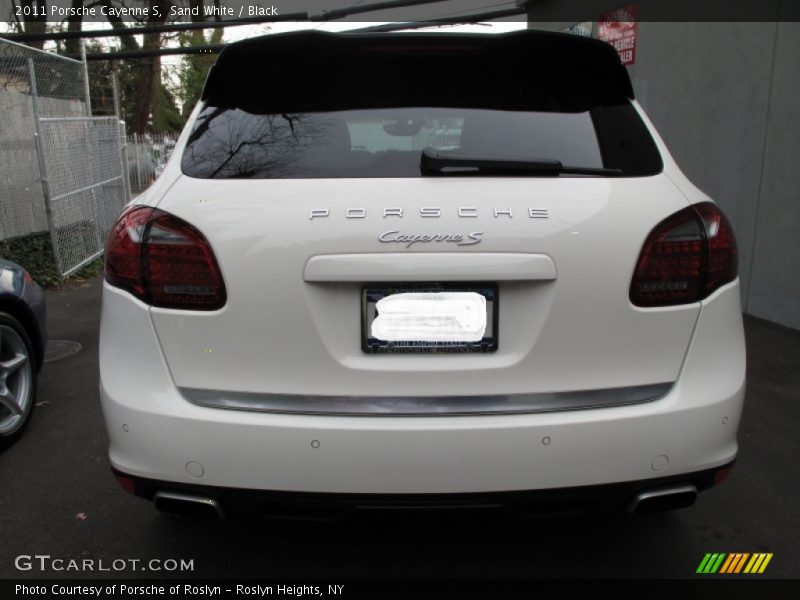 Sand White / Black 2011 Porsche Cayenne S