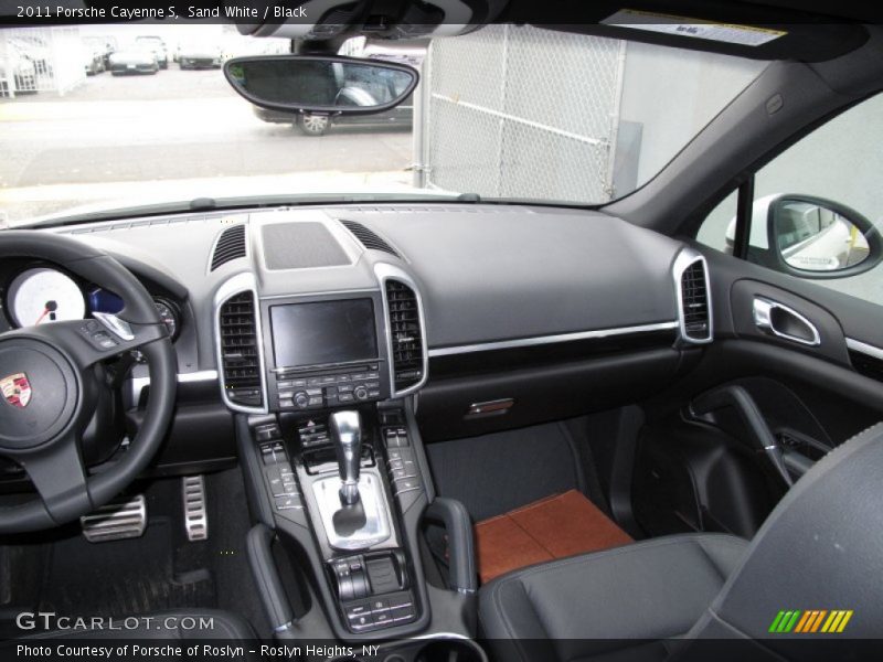 Sand White / Black 2011 Porsche Cayenne S