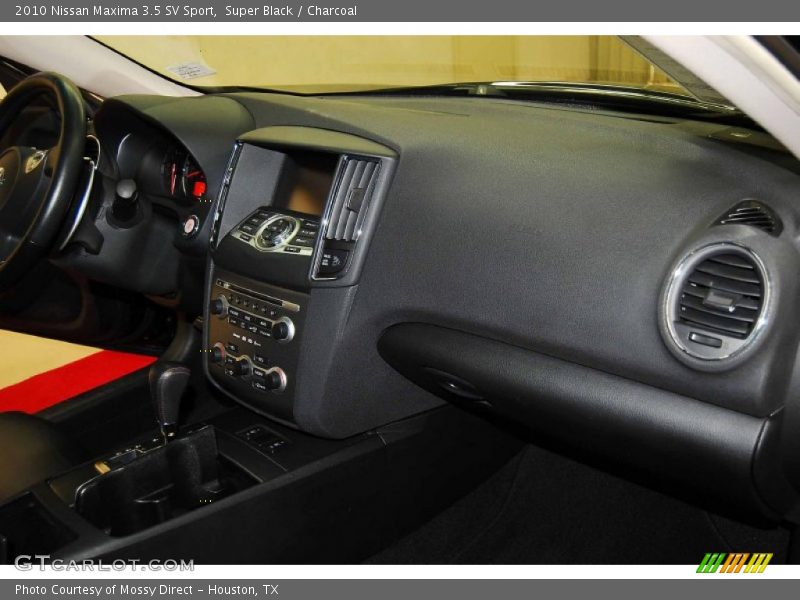 Super Black / Charcoal 2010 Nissan Maxima 3.5 SV Sport