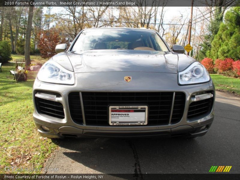 Meteor Grey Metallic / Havanna/Sand Beige 2010 Porsche Cayenne Turbo