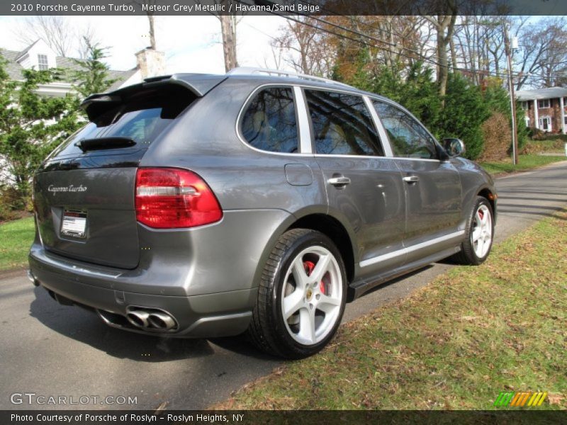 Meteor Grey Metallic / Havanna/Sand Beige 2010 Porsche Cayenne Turbo