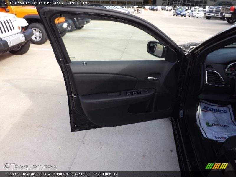 Black / Black 2013 Chrysler 200 Touring Sedan