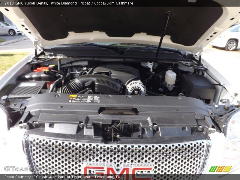 White Diamond Tricoat / Cocoa/Light Cashmere 2013 GMC Yukon Denali