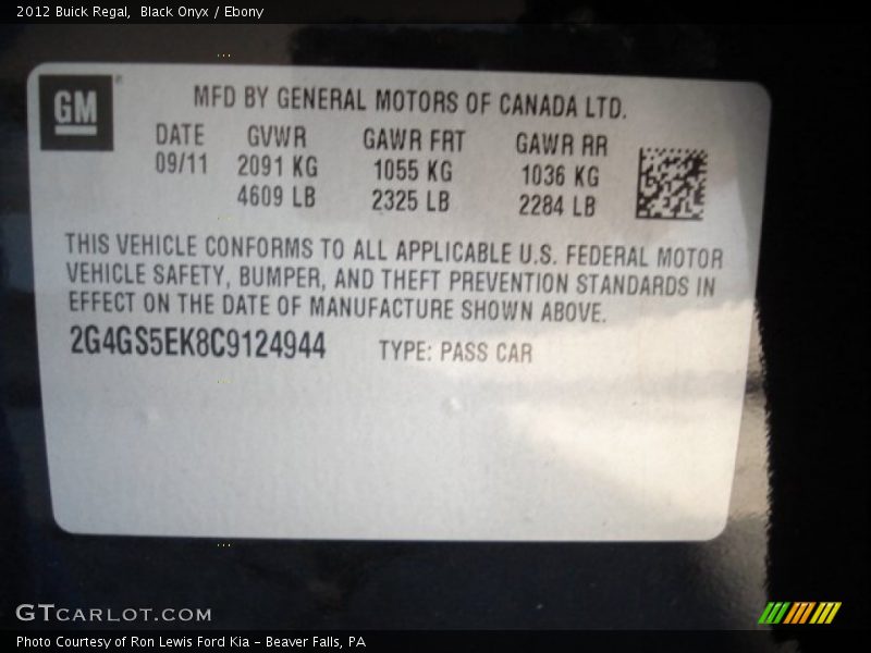 Black Onyx / Ebony 2012 Buick Regal
