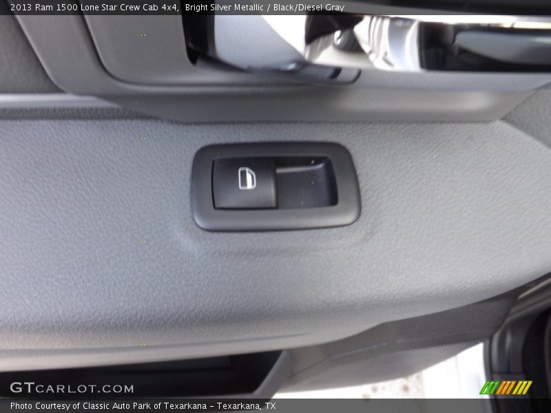 Bright Silver Metallic / Black/Diesel Gray 2013 Ram 1500 Lone Star Crew Cab 4x4