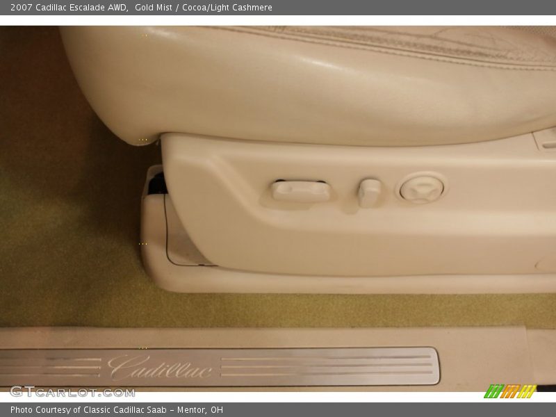 Gold Mist / Cocoa/Light Cashmere 2007 Cadillac Escalade AWD