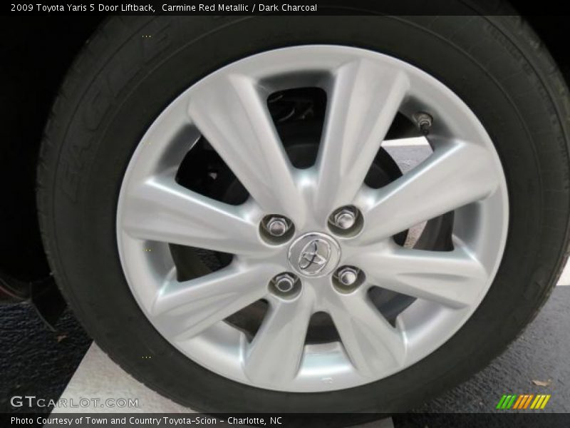 Carmine Red Metallic / Dark Charcoal 2009 Toyota Yaris 5 Door Liftback