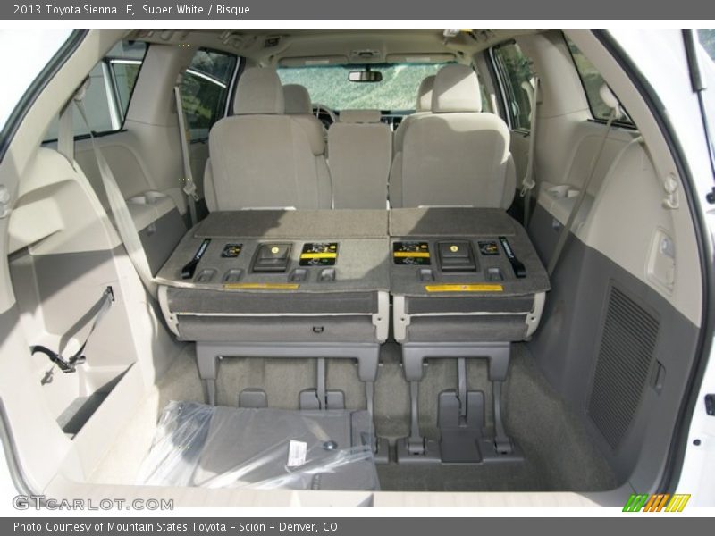 Super White / Bisque 2013 Toyota Sienna LE