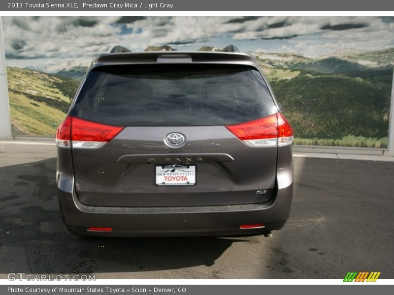 Predawn Gray Mica / Light Gray 2013 Toyota Sienna XLE