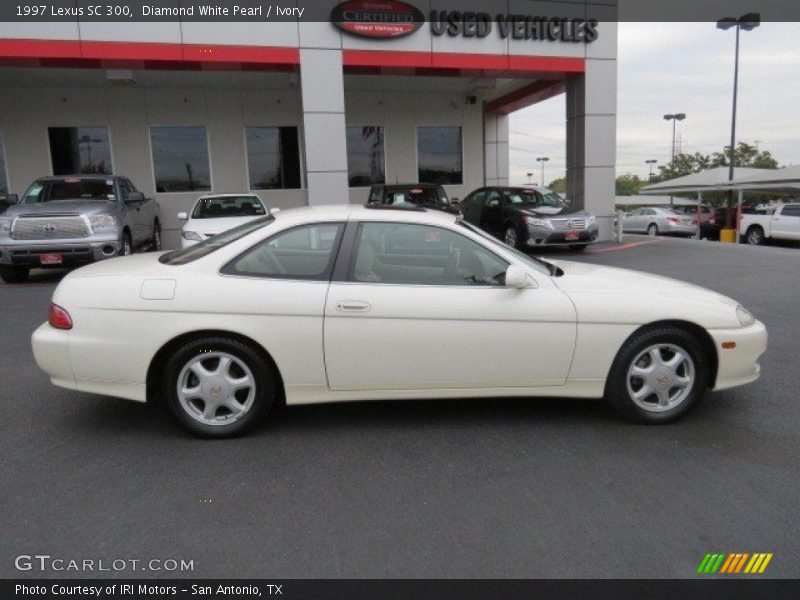 Diamond White Pearl / Ivory 1997 Lexus SC 300