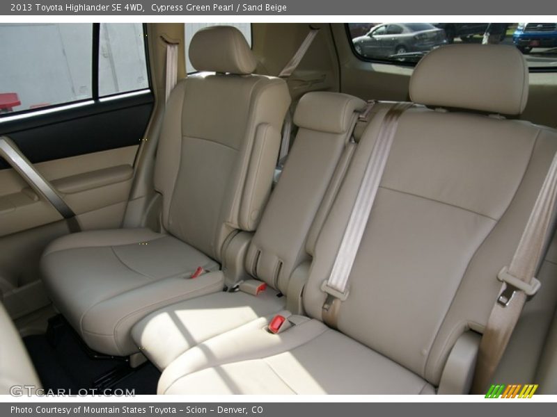 Cypress Green Pearl / Sand Beige 2013 Toyota Highlander SE 4WD