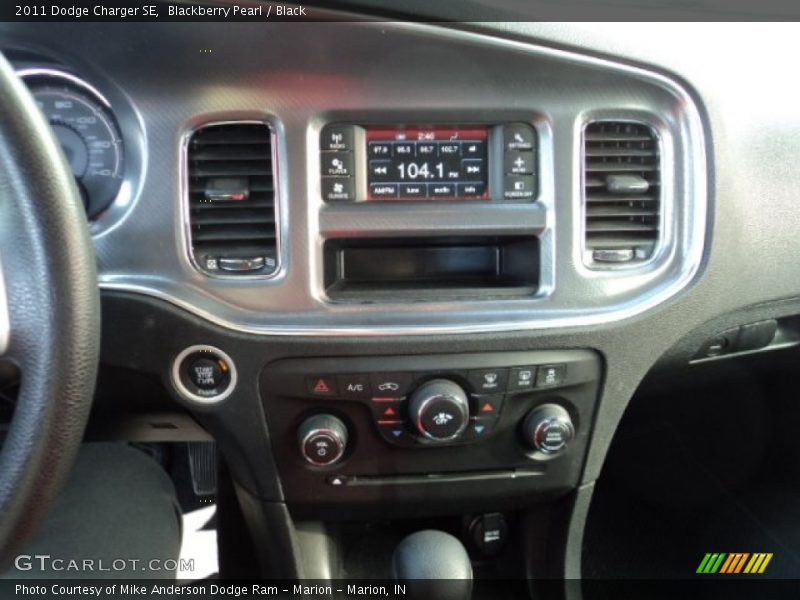 Blackberry Pearl / Black 2011 Dodge Charger SE