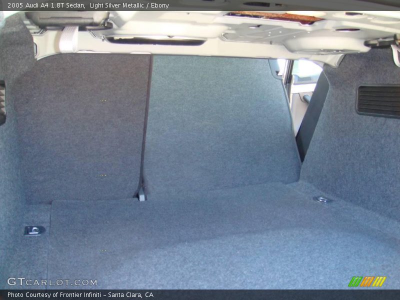 Light Silver Metallic / Ebony 2005 Audi A4 1.8T Sedan