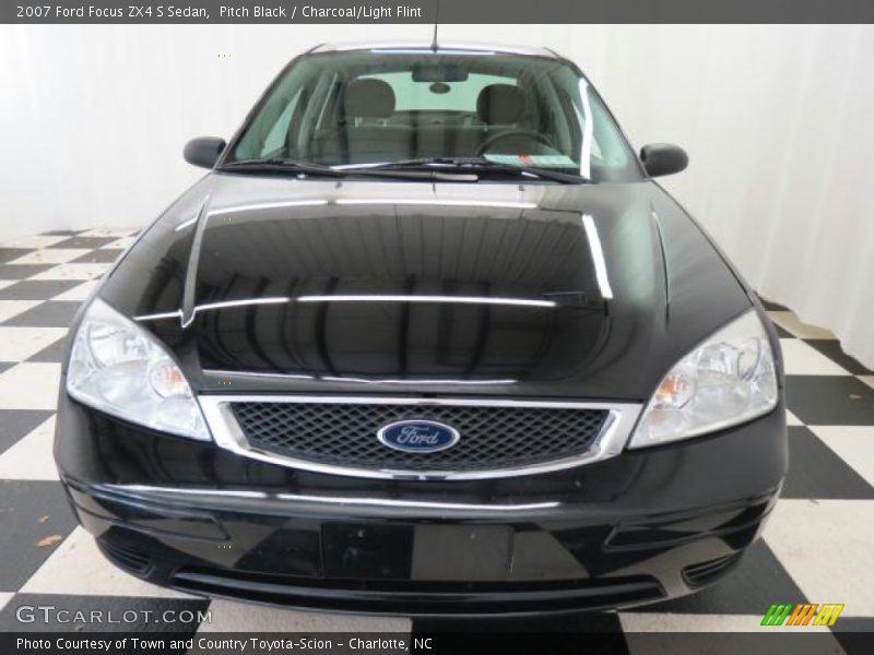 Pitch Black / Charcoal/Light Flint 2007 Ford Focus ZX4 S Sedan