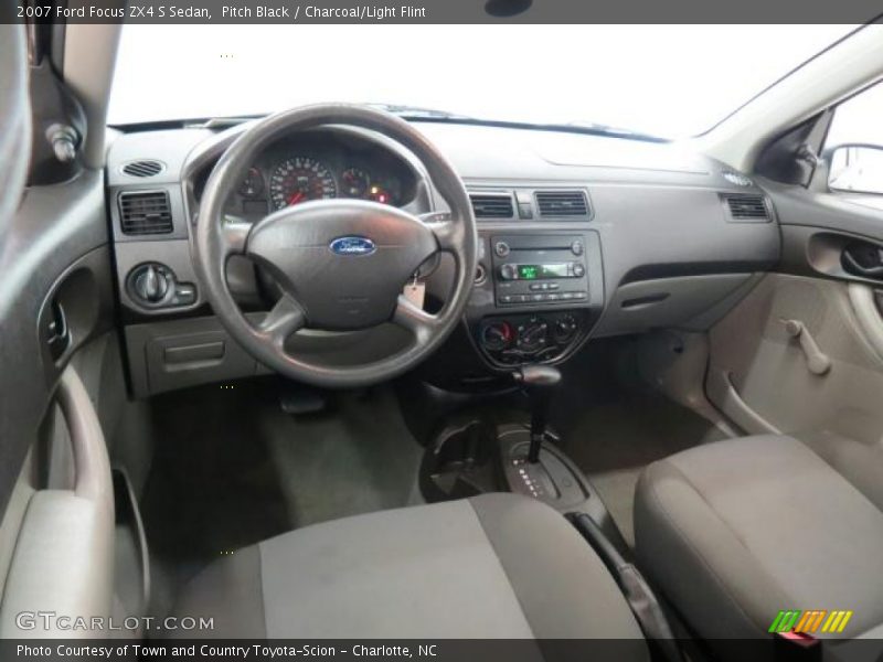 Pitch Black / Charcoal/Light Flint 2007 Ford Focus ZX4 S Sedan