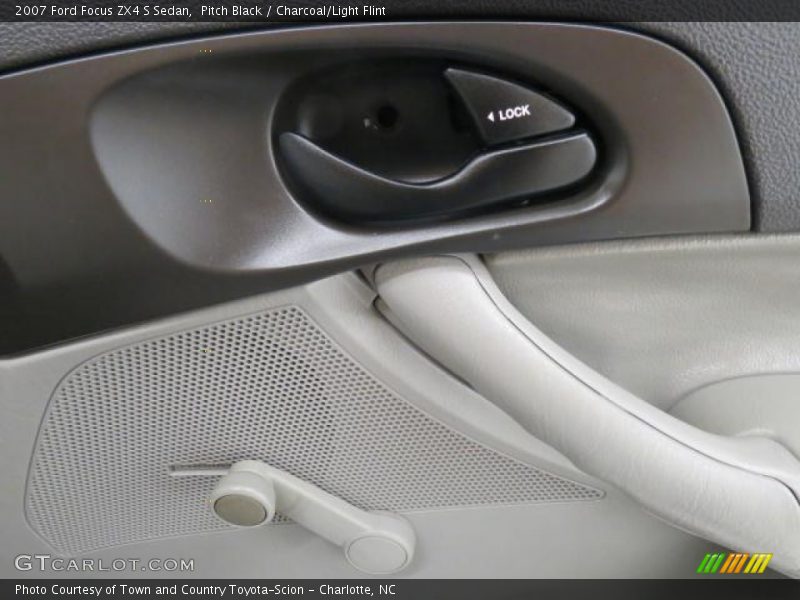 Pitch Black / Charcoal/Light Flint 2007 Ford Focus ZX4 S Sedan