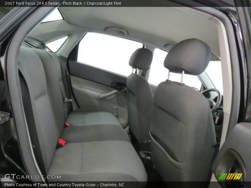 Pitch Black / Charcoal/Light Flint 2007 Ford Focus ZX4 S Sedan