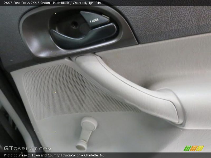 Pitch Black / Charcoal/Light Flint 2007 Ford Focus ZX4 S Sedan