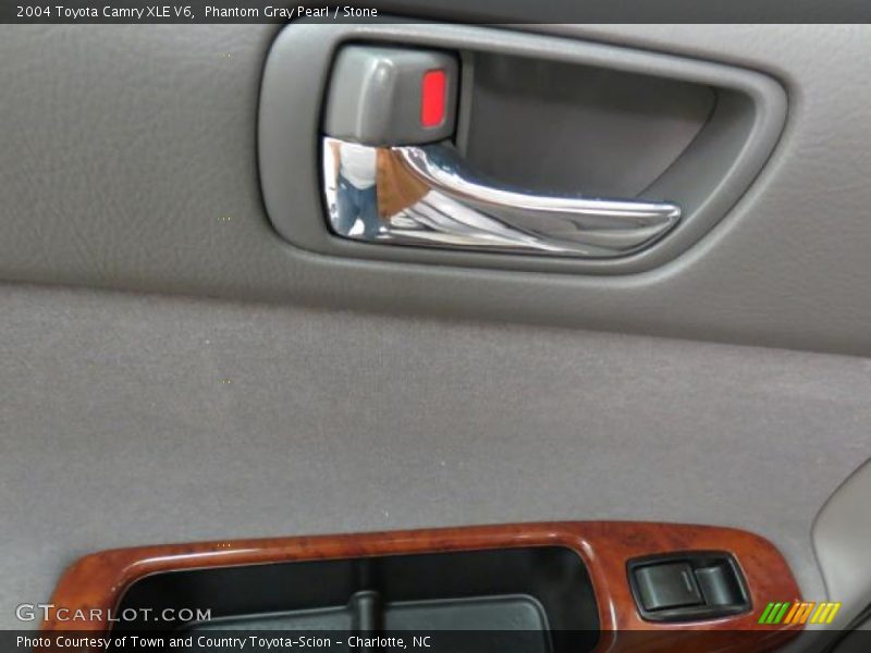 Phantom Gray Pearl / Stone 2004 Toyota Camry XLE V6