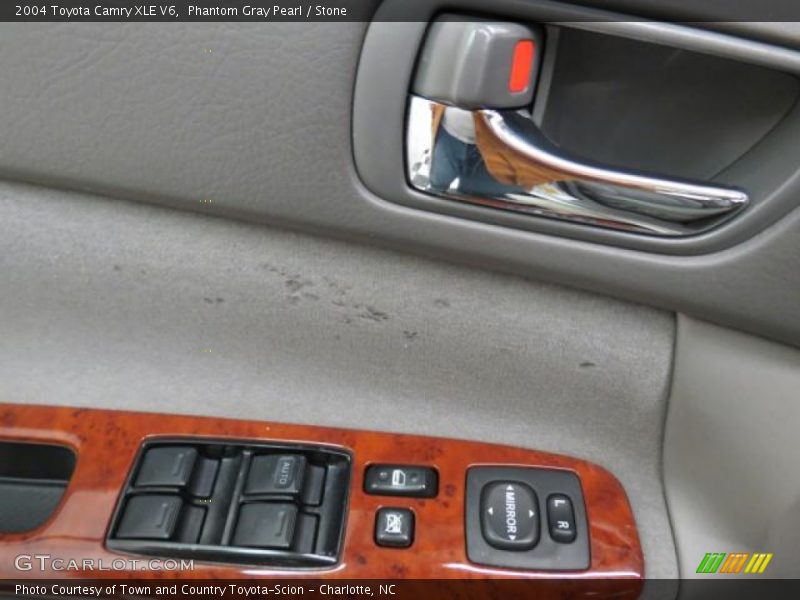 Phantom Gray Pearl / Stone 2004 Toyota Camry XLE V6