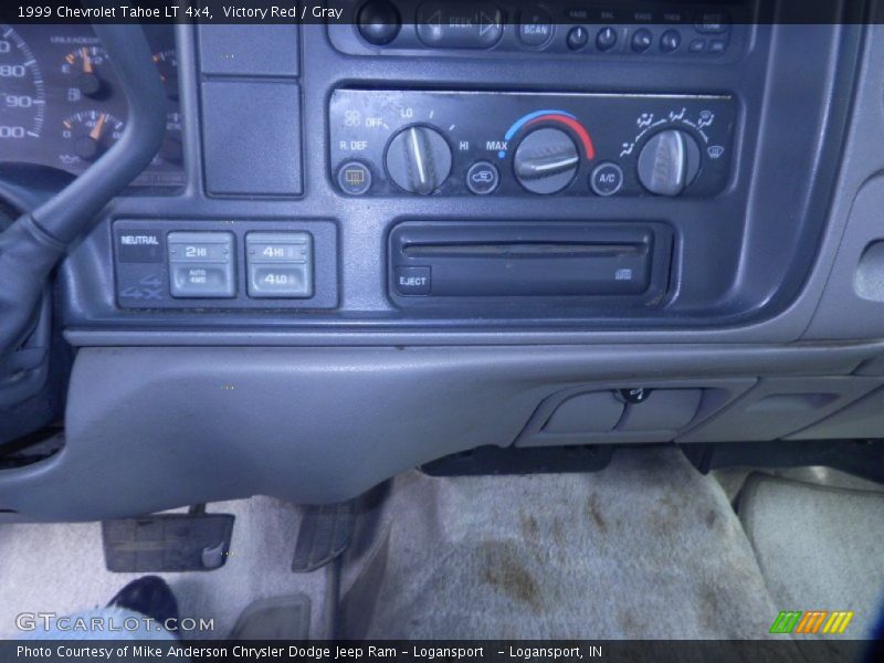 Victory Red / Gray 1999 Chevrolet Tahoe LT 4x4