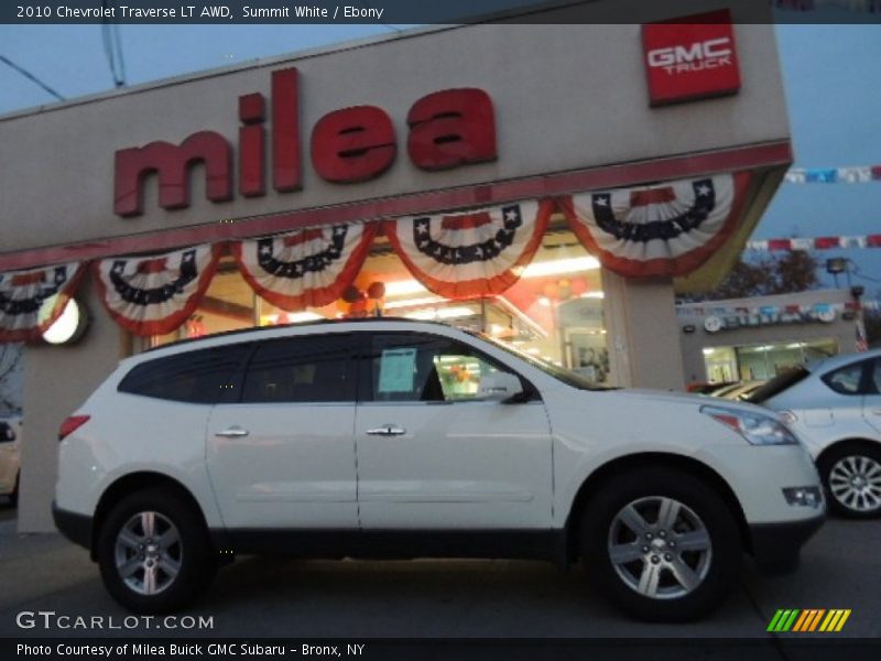 Summit White / Ebony 2010 Chevrolet Traverse LT AWD