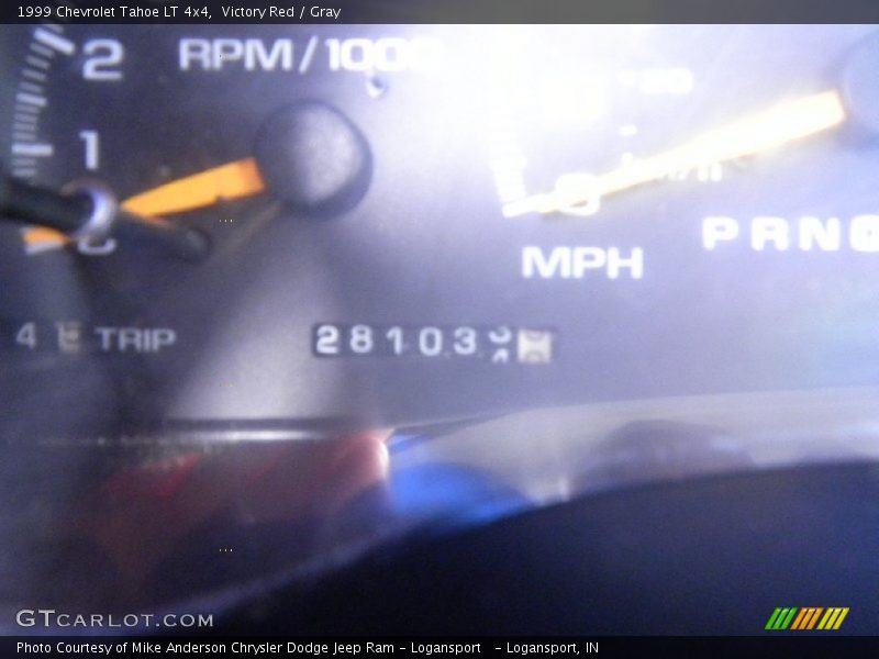 Victory Red / Gray 1999 Chevrolet Tahoe LT 4x4