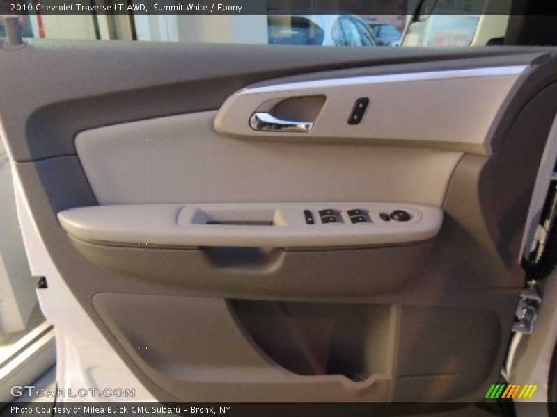 Summit White / Ebony 2010 Chevrolet Traverse LT AWD