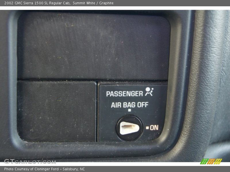 Summit White / Graphite 2002 GMC Sierra 1500 SL Regular Cab