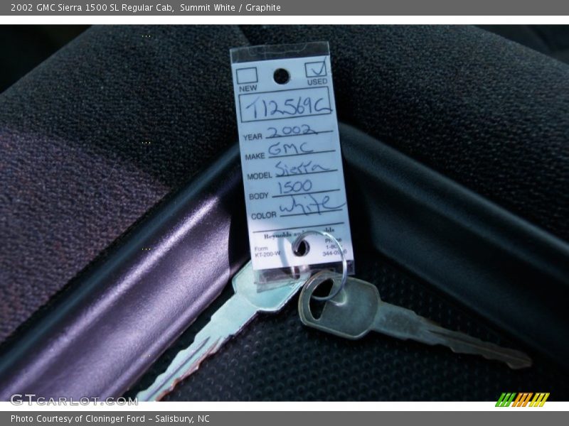 Summit White / Graphite 2002 GMC Sierra 1500 SL Regular Cab