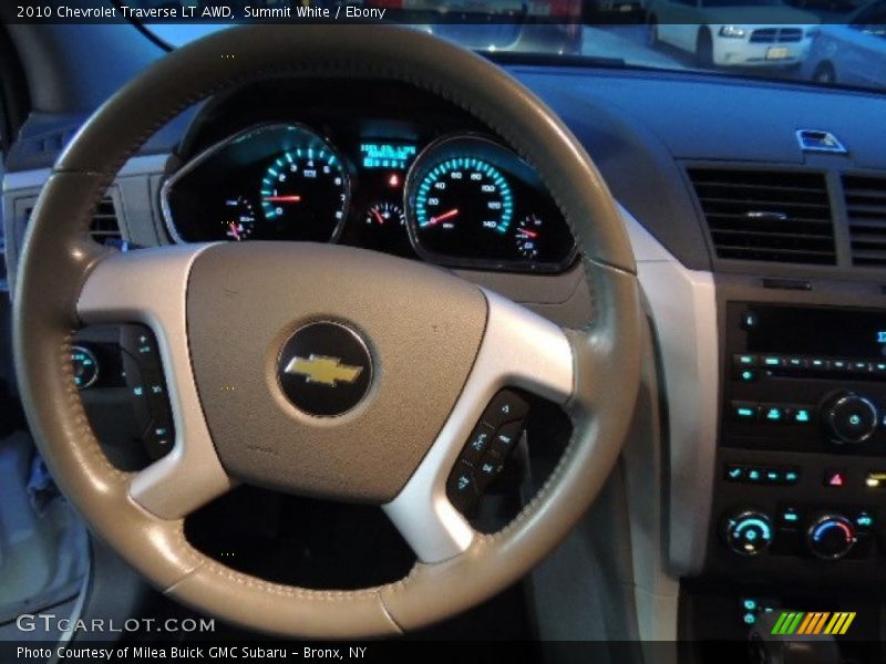 Summit White / Ebony 2010 Chevrolet Traverse LT AWD