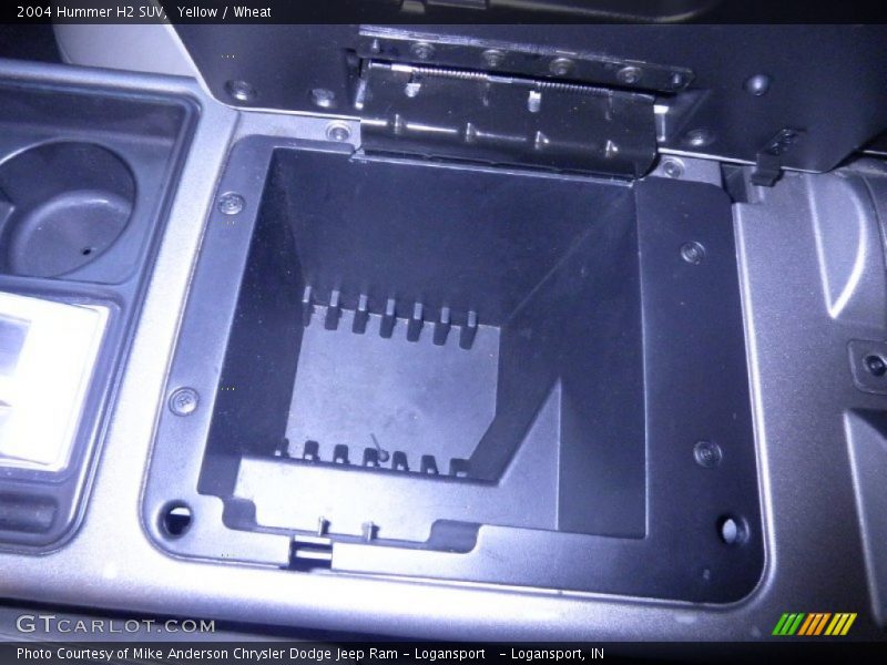 Yellow / Wheat 2004 Hummer H2 SUV