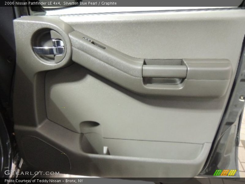 Silverton Blue Pearl / Graphite 2006 Nissan Pathfinder LE 4x4