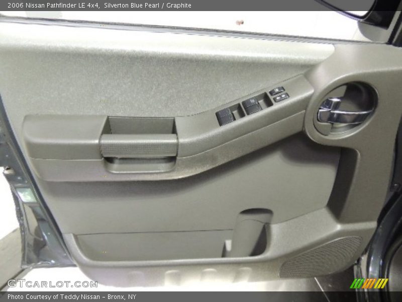 Silverton Blue Pearl / Graphite 2006 Nissan Pathfinder LE 4x4