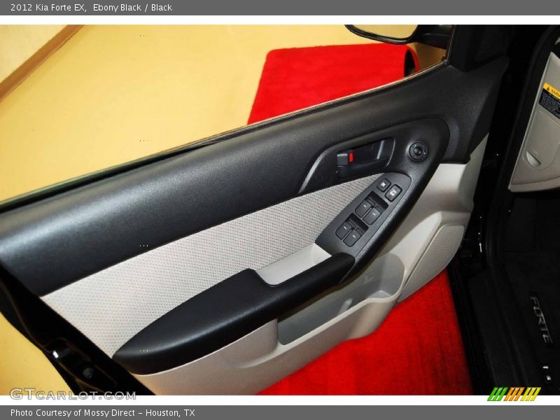 Ebony Black / Black 2012 Kia Forte EX