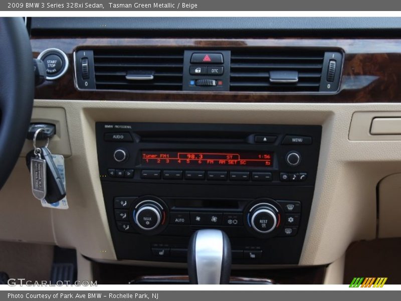 Tasman Green Metallic / Beige 2009 BMW 3 Series 328xi Sedan