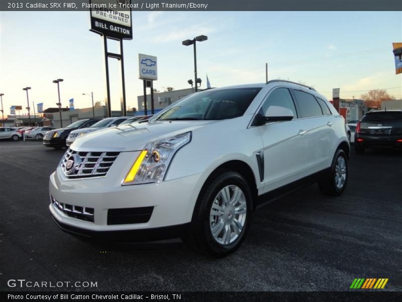 Platinum Ice Tricoat / Light Titanium/Ebony 2013 Cadillac SRX FWD