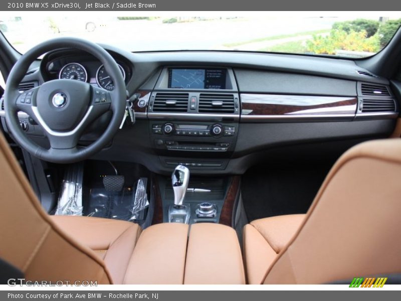 Jet Black / Saddle Brown 2010 BMW X5 xDrive30i