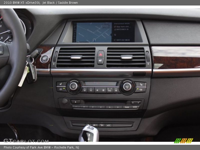 Jet Black / Saddle Brown 2010 BMW X5 xDrive30i