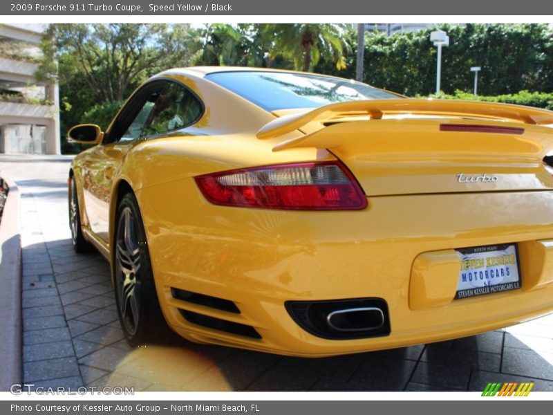 Speed Yellow / Black 2009 Porsche 911 Turbo Coupe