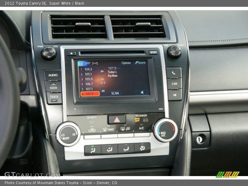 Super White / Black 2012 Toyota Camry SE