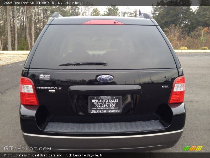 Black / Pebble Beige 2006 Ford Freestyle SEL AWD