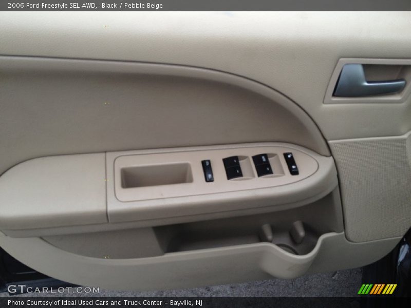 Black / Pebble Beige 2006 Ford Freestyle SEL AWD