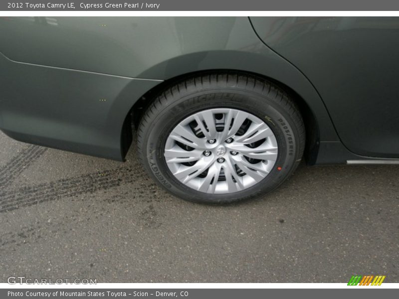 Cypress Green Pearl / Ivory 2012 Toyota Camry LE